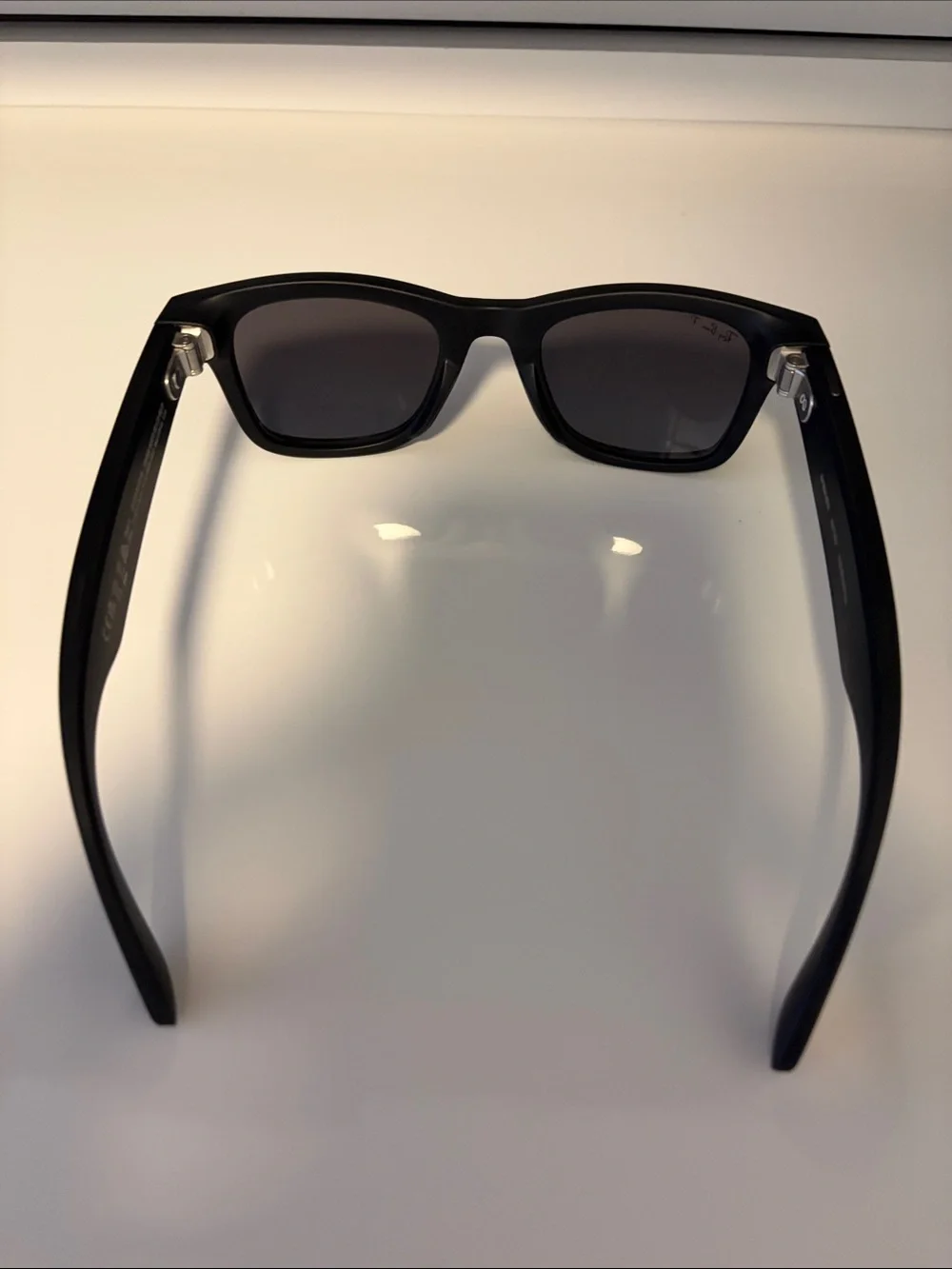 Ray-Ban Men’s Black and Tan Sunglasses Gen 1